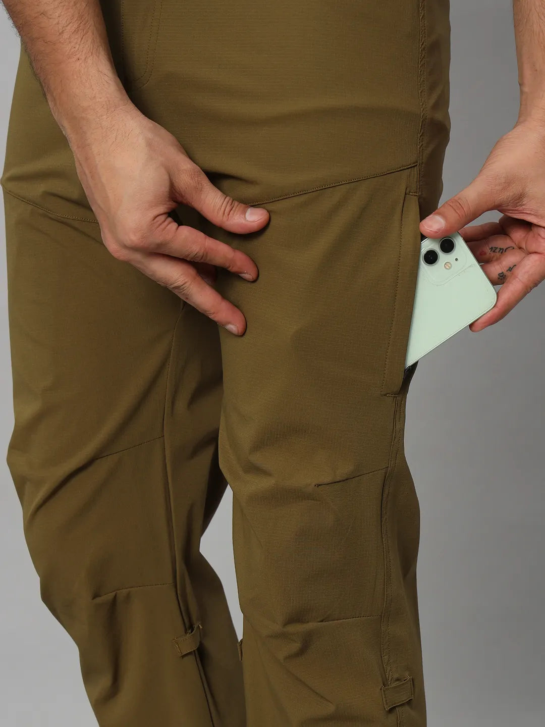 Olive Color Nomadic Pant Middle Pocket - Reccy