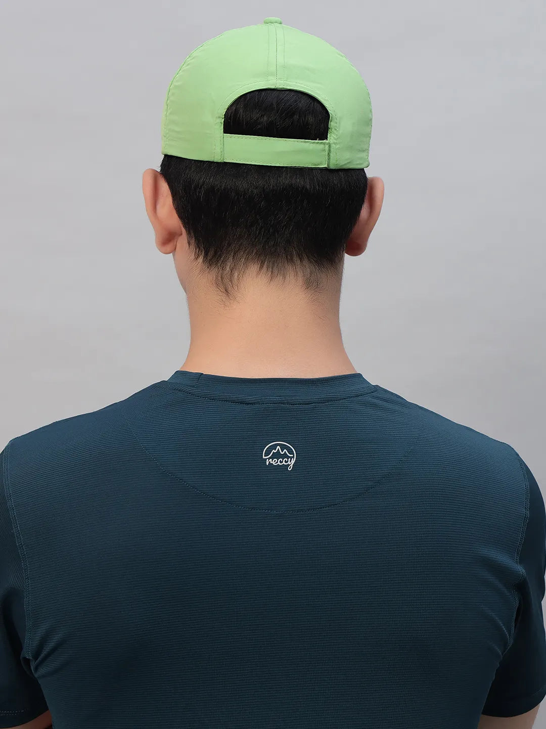 Men Wear Zesty Green Cap for Trekking