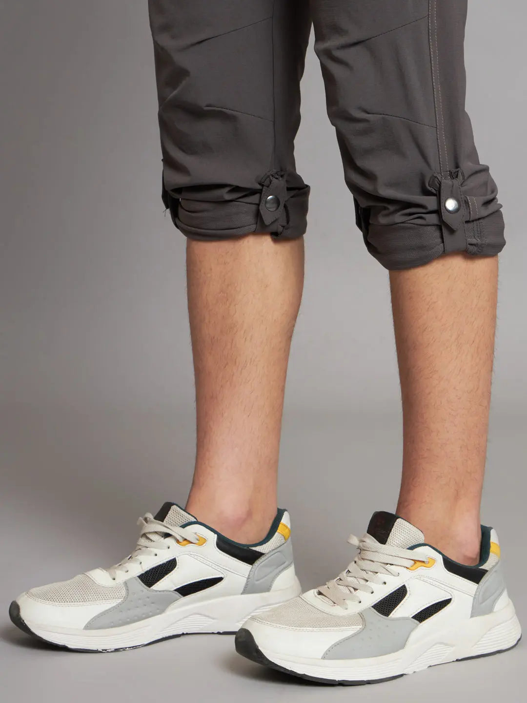 Fold tracking pants