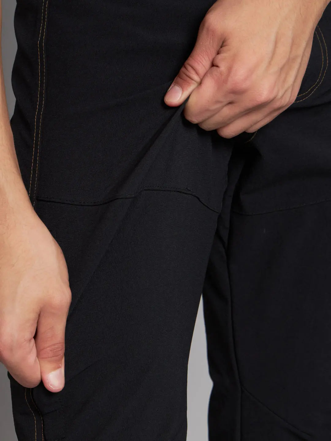 Stretchable black pants-Reccy